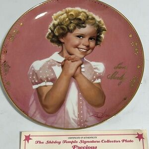 THE  SHIRLEY TEMPLE SIGNATURE PLATE COLECTION. PORCELAIN